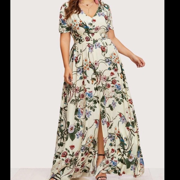 SHEIN Dresses & Skirts - ❌SOLD❌ Split ButtonUp Front Floral Dress